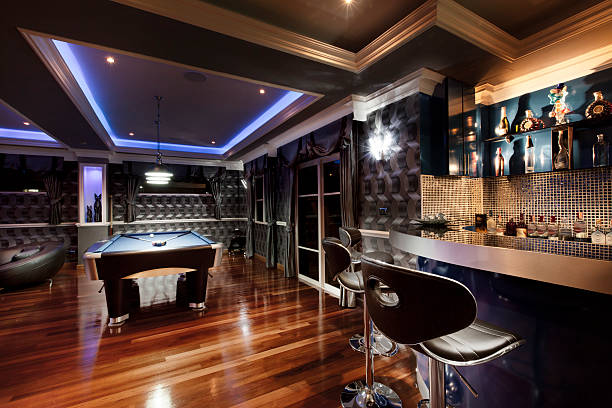 How to Create Your Luxury Home Bar